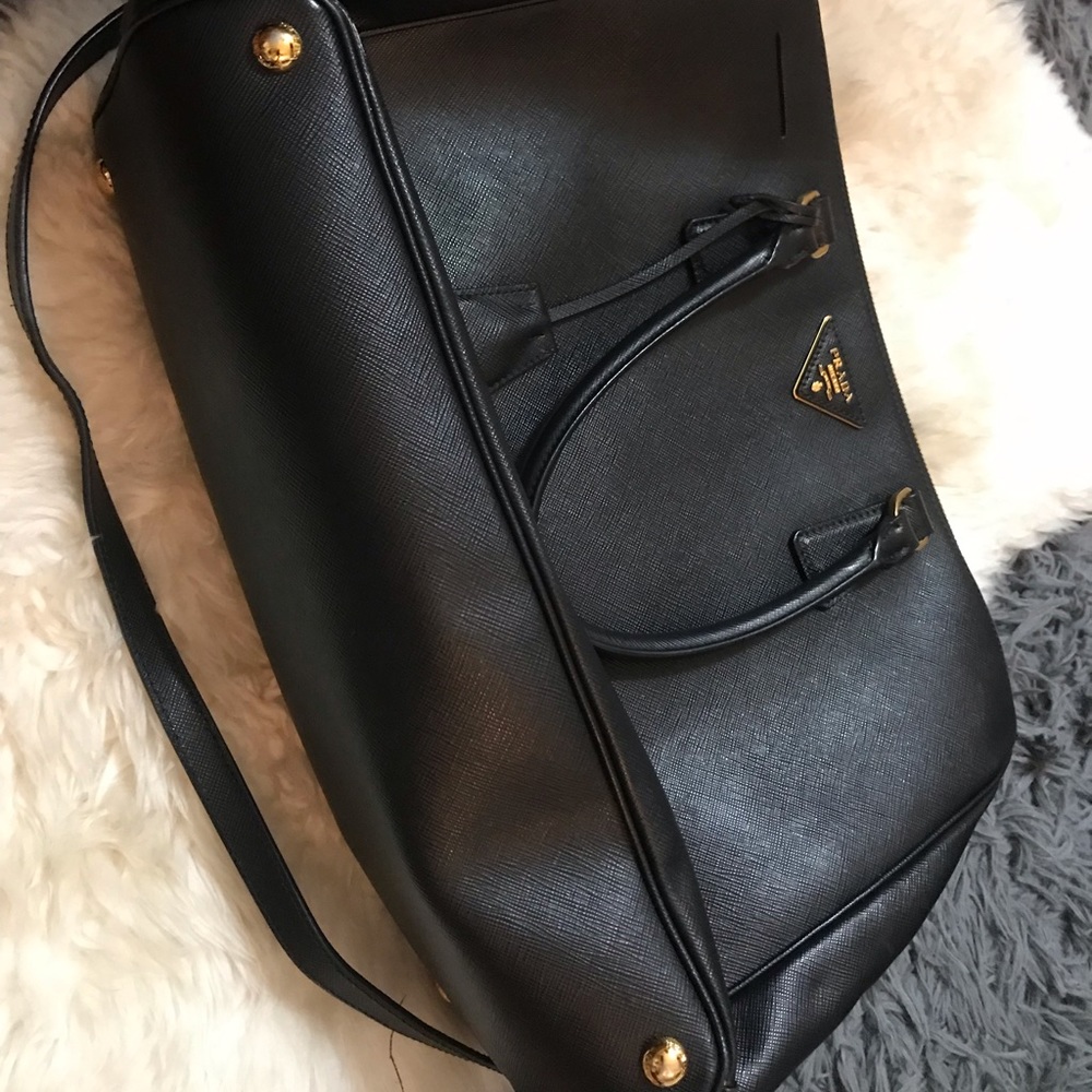 Extra large Galleria saffiano leather bag
